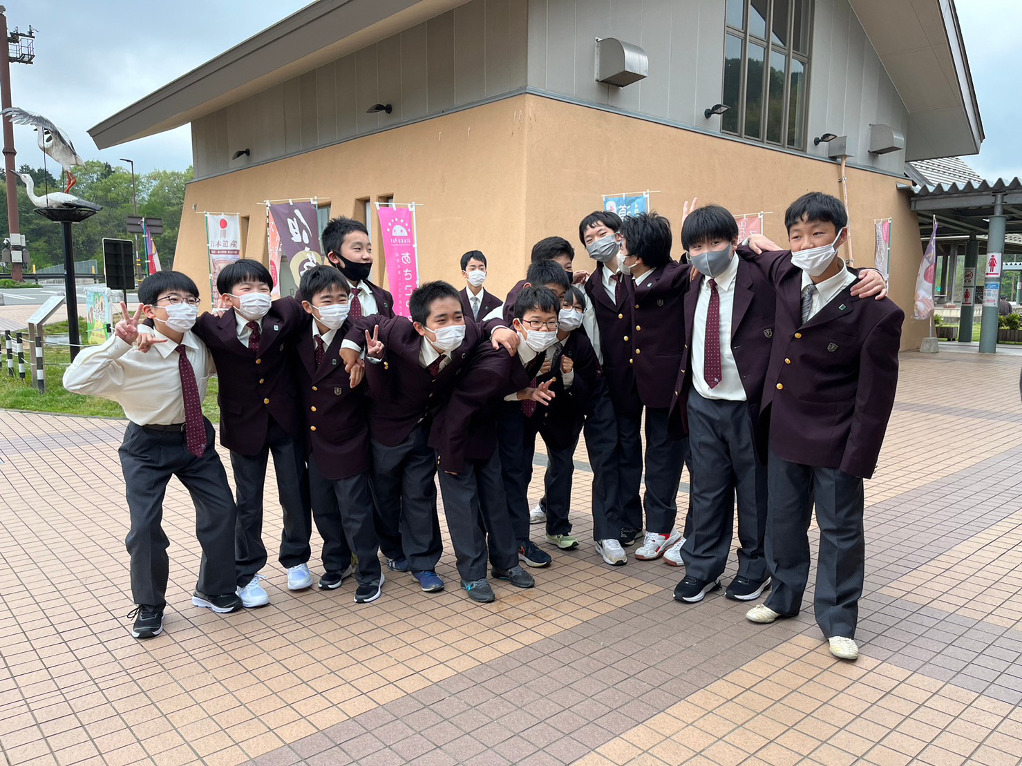 中学1年生】オリエンテーション合宿 1日目 午前〜お昼 - 常翔学園