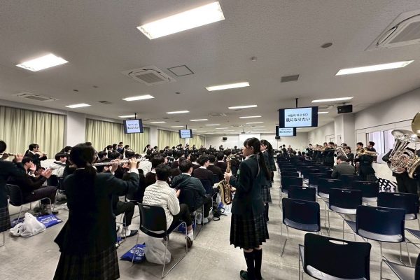 【高校吹奏楽部】韓国 金泉高校が本校を訪問