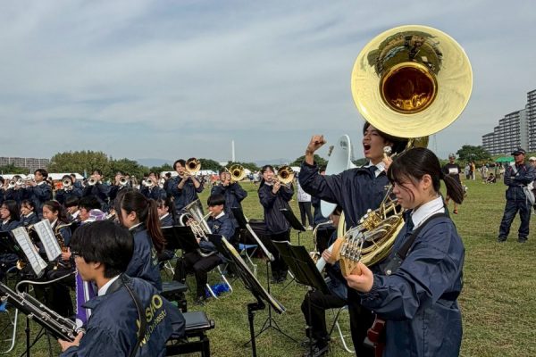 【高校吹奏楽部】大阪・淀川市民マラソン応援演奏