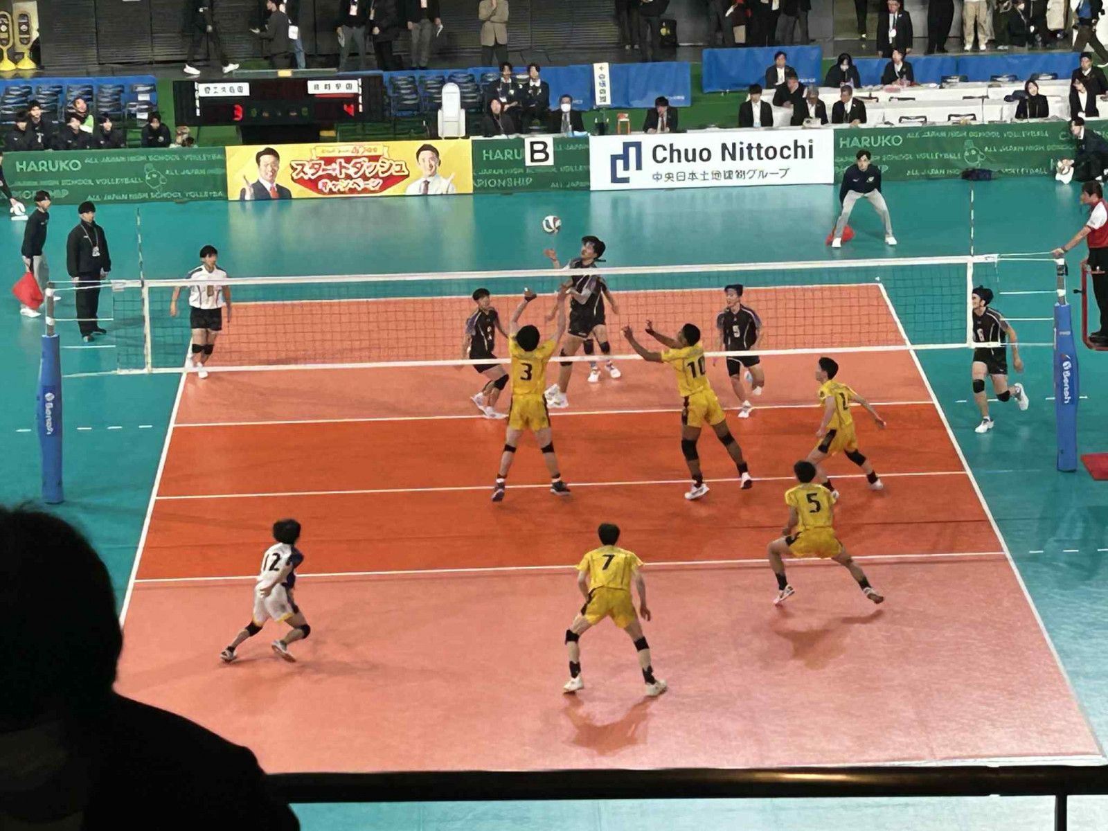 男子バレーボール部全国大会（春高バレー）出場 - 常翔学園中学校